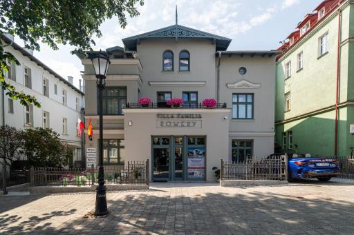 Victus Spacious Apartments in the City Center by Noclegi Renters - Housity