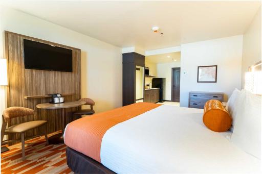 C. S. COMFORTS - Housity