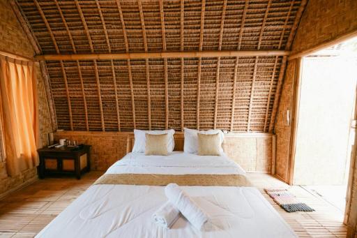 Cici Bungalow Senggigi - Housity