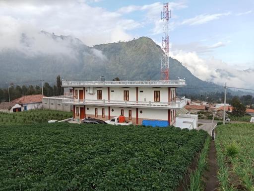 AAA, Astungkara, Amazing Bromo Villa, Managed by Triple A Tour, Additional Bromo Jeep Tour and Airport Shuttle - Housity