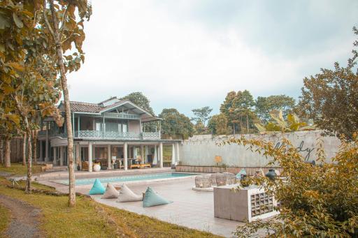 Villa Holy By The Villas 100 - Housity