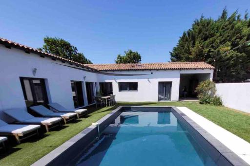 Maison de 3 chambres avec piscine privee terrasse et wifi a Sainte Marie de Re - Housity