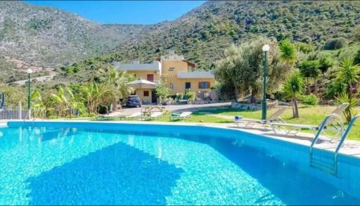 Villa Kardi - Housity