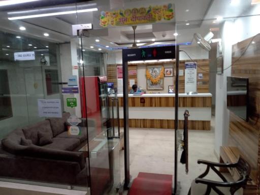 saffron inn paharganj - Housity