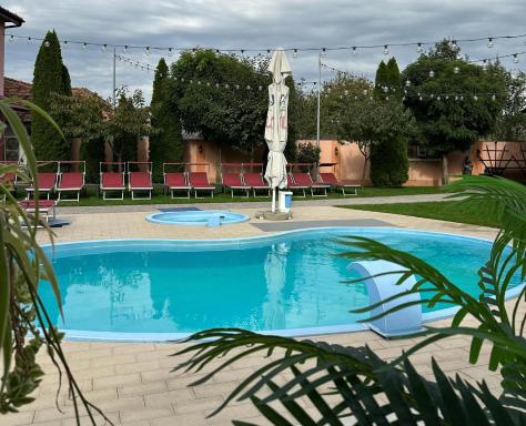 Pensiunea Roua Muntilor - Housity