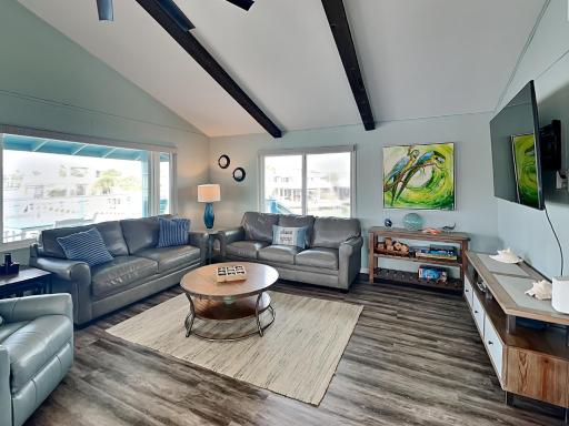 Reel Paradise - Housity