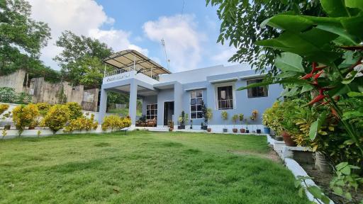 Ricardo Valley Inn - Housity