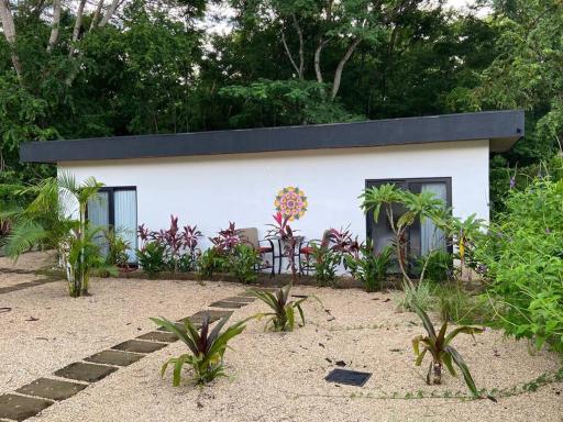 Grande Espiritu 2 bedroom Casita, close to beach, 2 queen beds - Housity
