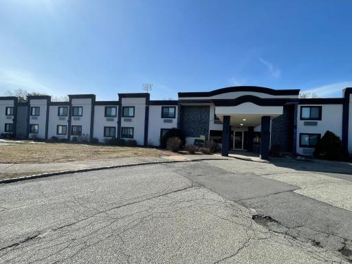 The Wayne Inn - Housity