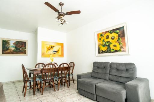 Boqueirão Praia Mar - 250 metros da praia - 2 dormitórios - 100m² - com WI FI - na avenida do comércio do Centro - Estacionamento Gratuito - Hizvo