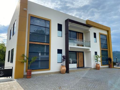 HOTEL ISIS CONFORT - Housity