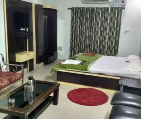 Singhal Hotel Restaurant Ballia - Housity