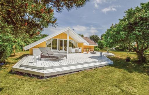Three-Bedroom Holiday Home In Skalskor - Housity