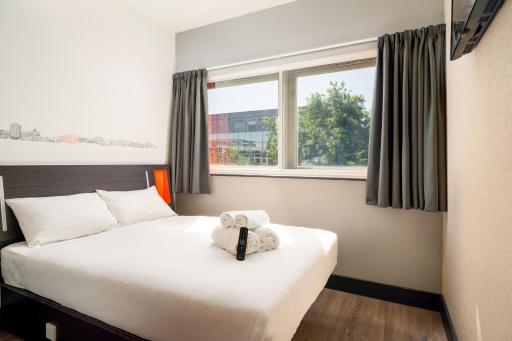 easyHotel Milton Keynes - Housity