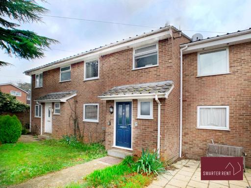 Maidenhead- 3 Bedroom House With Garden - Housity