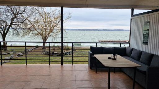 RoApart Mamaia - Riva Lake Apartments - Housity