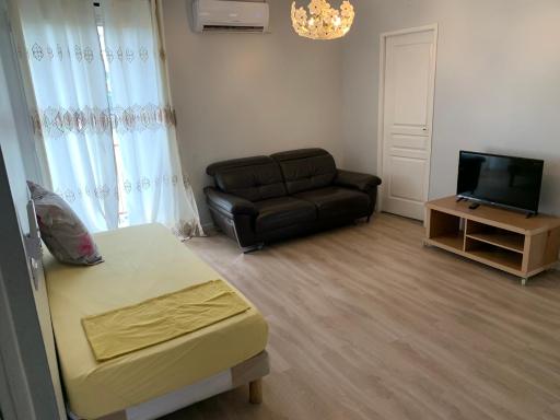 Grand Appartement de 3 pièces - Housity