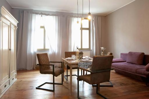 Avancers - homelike living - Housity