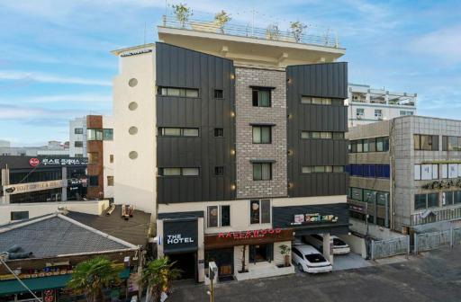Seogwipo The Hotel - Housity