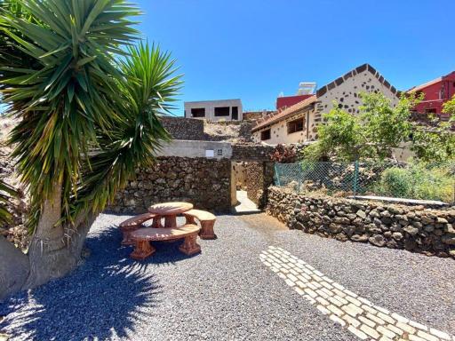 Charming house in Isora with mountain view - Housity