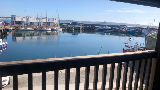 Sail Loft Lookout - Modern Harbourside Apartment with Character Features - 101 - Hizvo
