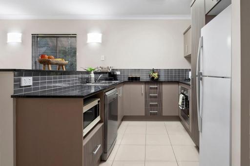 Lux Cairns - Tropical Stays Cairns - Housity