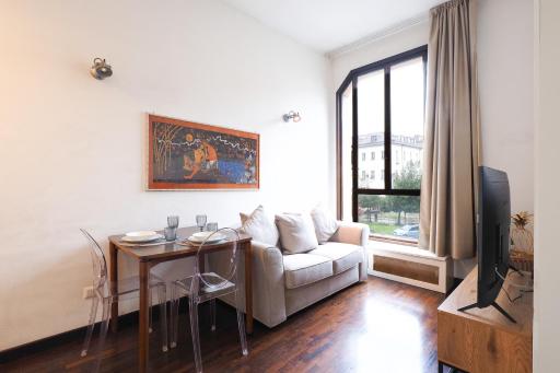 Milan - Duomo Luxury Apartment V - Housity