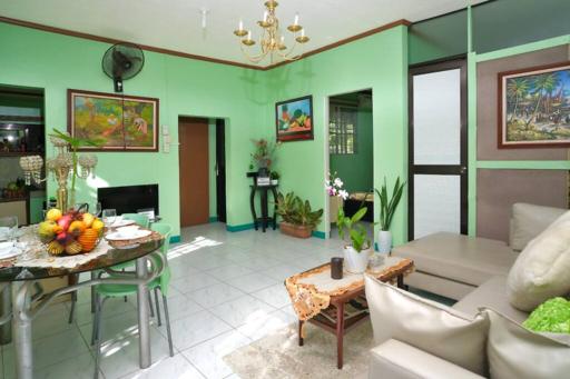 Golden V Farms Hacienda - Housity