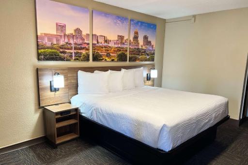 Days Inn by Wyndham Monroe NC - Housity