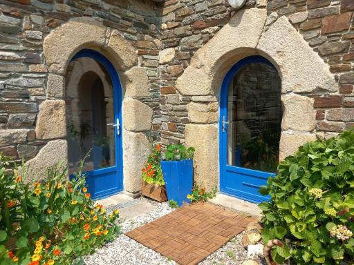 Gîte de l'Alliance 6 à 10 personnes en bord de mer - Housity