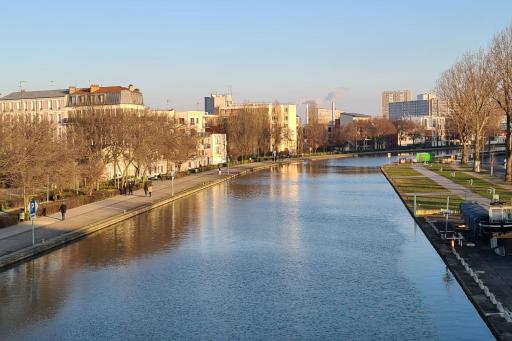 Beautiful apartment facing the Stade de France - Housity