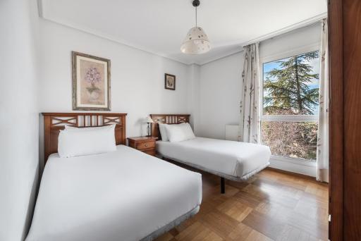 Apartamentos El Cid - Housity