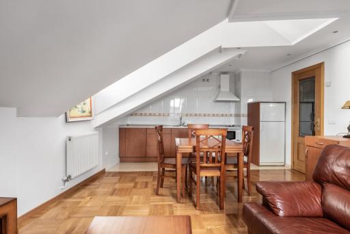 Apartamentos El Cid - Housity