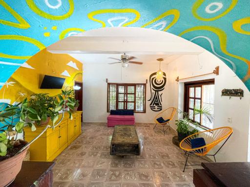 Casa Elvira Hostal - Housity