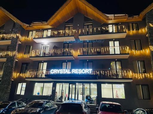 Crystal New Resort - Housity