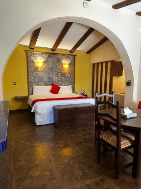 Hotel Medrano Temáticas and Business Rooms Aguascalientes - Housity