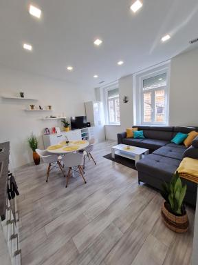 Napfény apartman - Housity