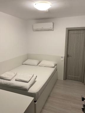 Small Central Bucharest Old Town Studios - Housity