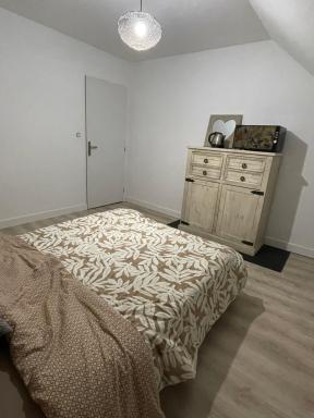 Chambre la tanière !!!heure de départ 7h20 en semaine!!! - Housity