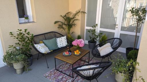 Berry Berry Studios by Flat White - Housity