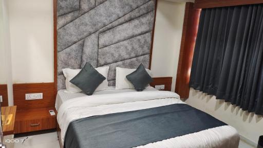 Hotel New Kunj Villa - Housity