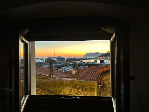 EGUZKILORE - Apartamento Marinero Vistas Al Mar - Housity