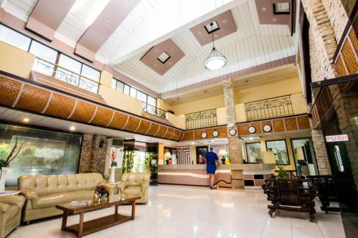 Family Country Hotel and Convention Centre - Housity