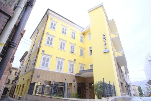 Hotel Milano - Housity