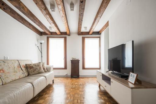 Goodwind Venice Apartments - Housity