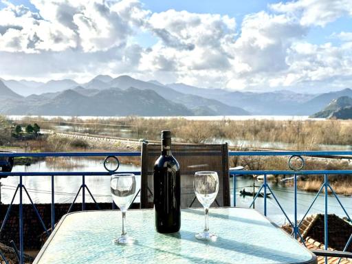 Sunny balconies apartments Skadar Lake - Housity