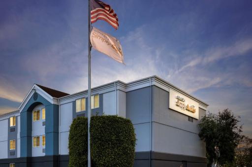 Sonesta Simply Suites Irvine East Foothill - Housity