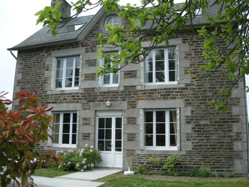 St Michel - Housity