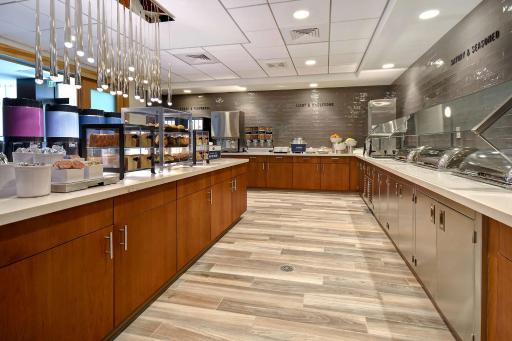 Hampton Inn & Suites Las Vegas Convention Center - No Resort Fee - Housity