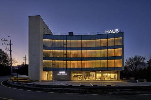 Hotel Haus - Housity